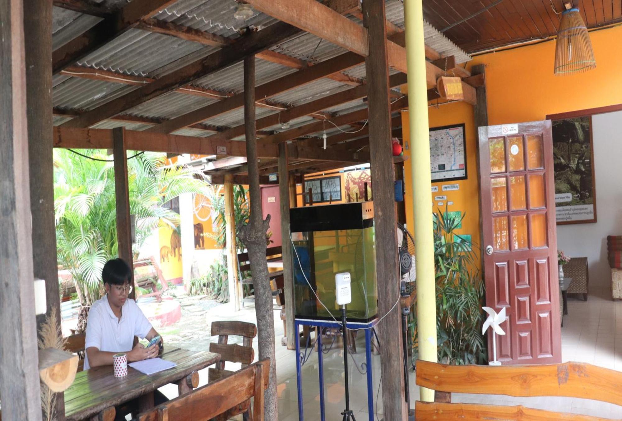 Trekker Camp Hotel Chiang Mai Exterior photo