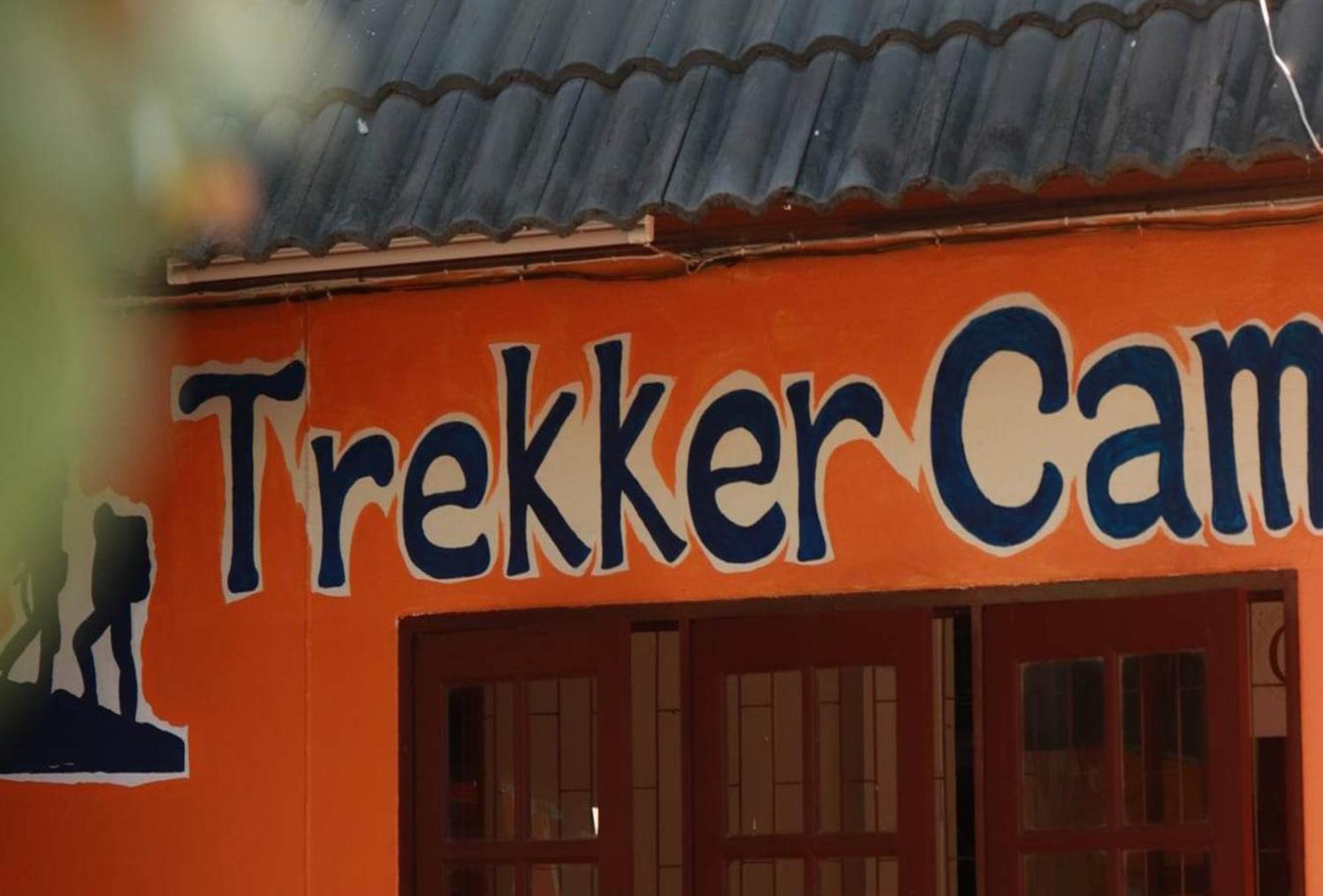 Trekker Camp Hotel Chiang Mai Exterior photo