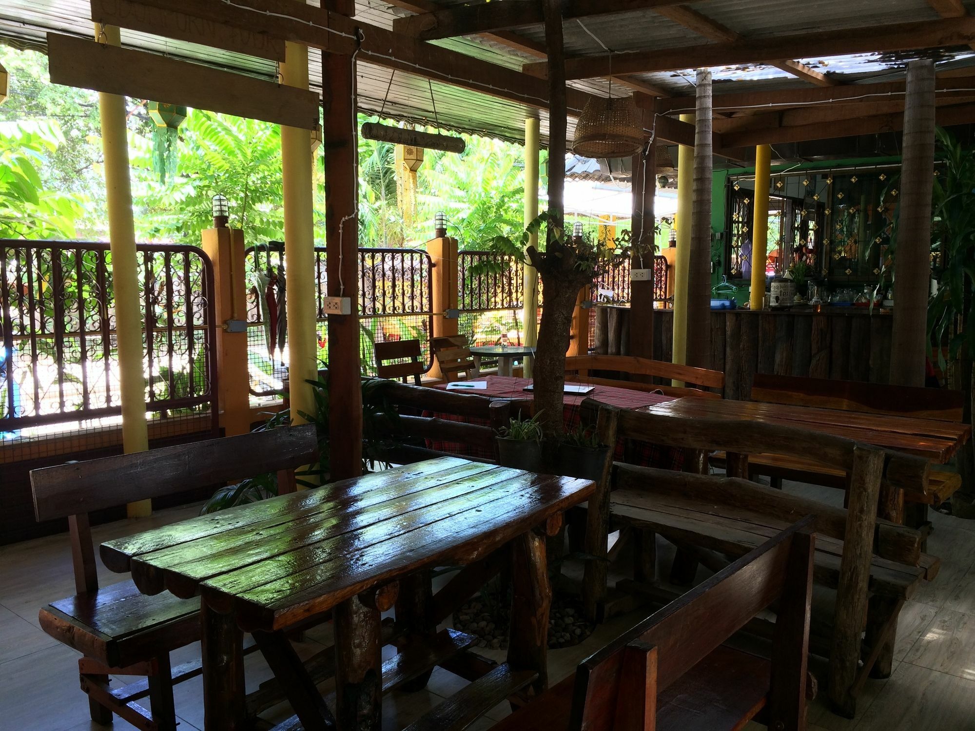 Trekker Camp Hotel Chiang Mai Exterior photo