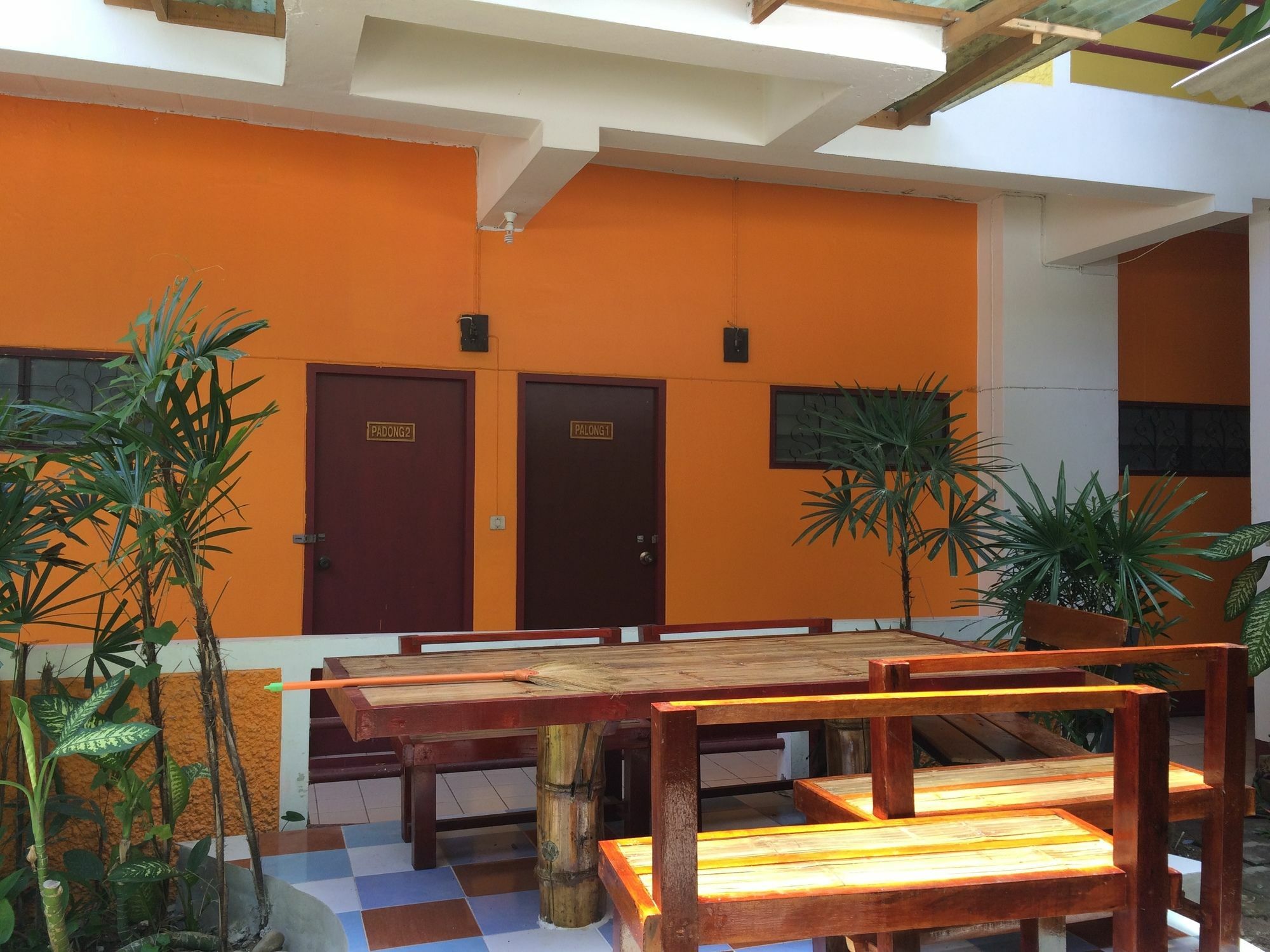 Trekker Camp Hotel Chiang Mai Exterior photo